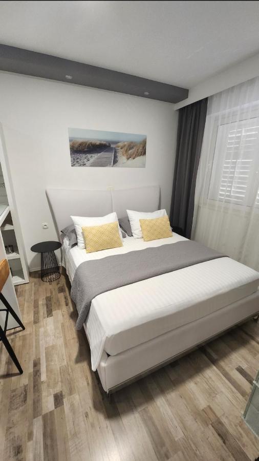 Apartments Ella Makarska Zimmer foto